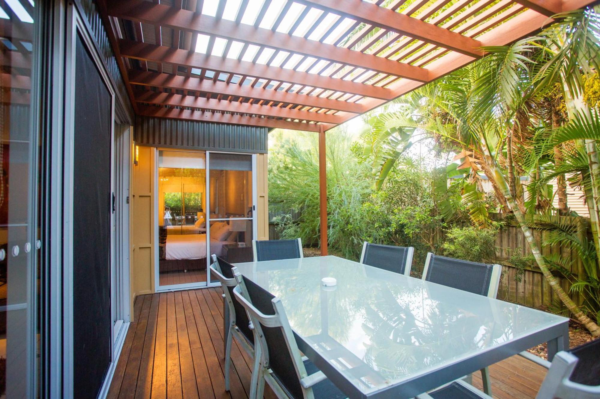 Villa Quarterdecks Retreat Urangan Habitación foto